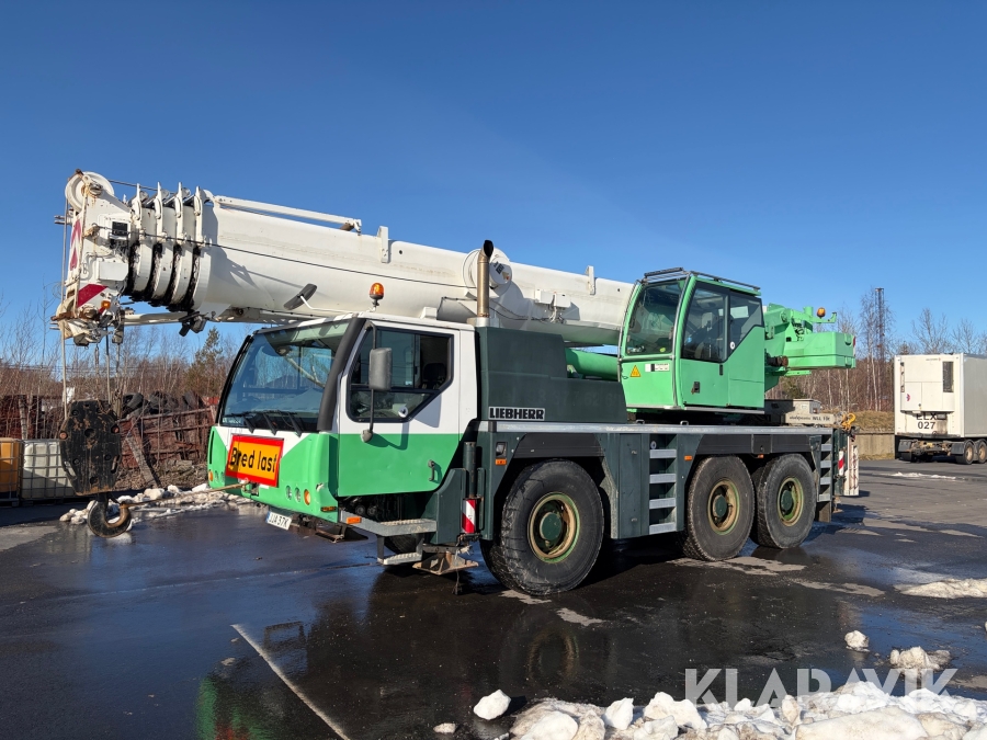 Kranbil Liebherr LTM 1055-3.1