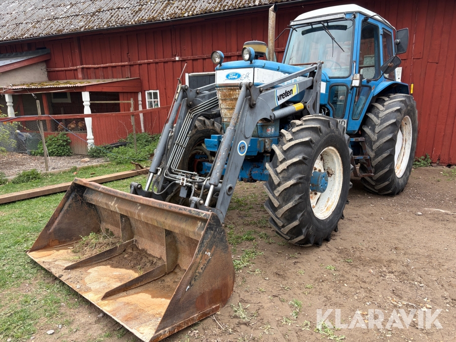 Traktor med frontlastare Ford 8210