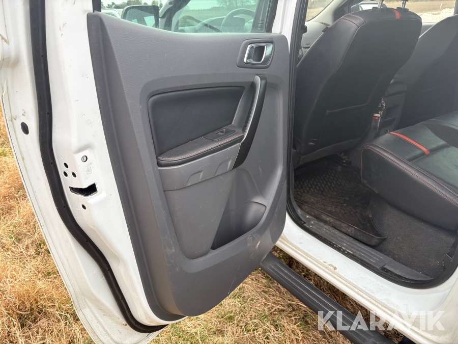 Pickup Ford Ranger WIldtrak 3.6 6 auto nybesiktigad