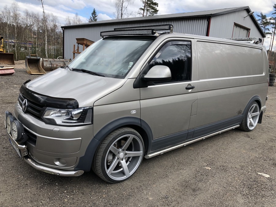 Skåpbil VW Transporter -13 inkl verkstadsinredning