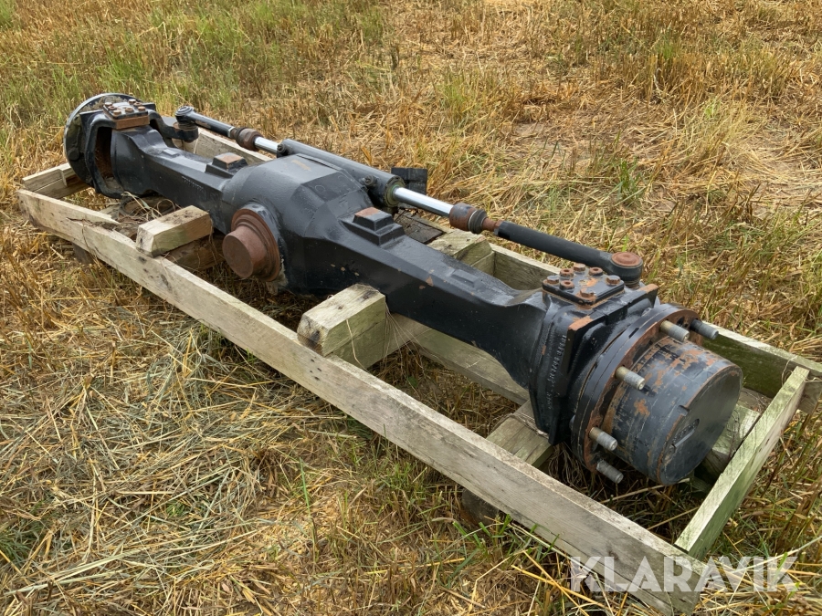 Axel Valtra C110