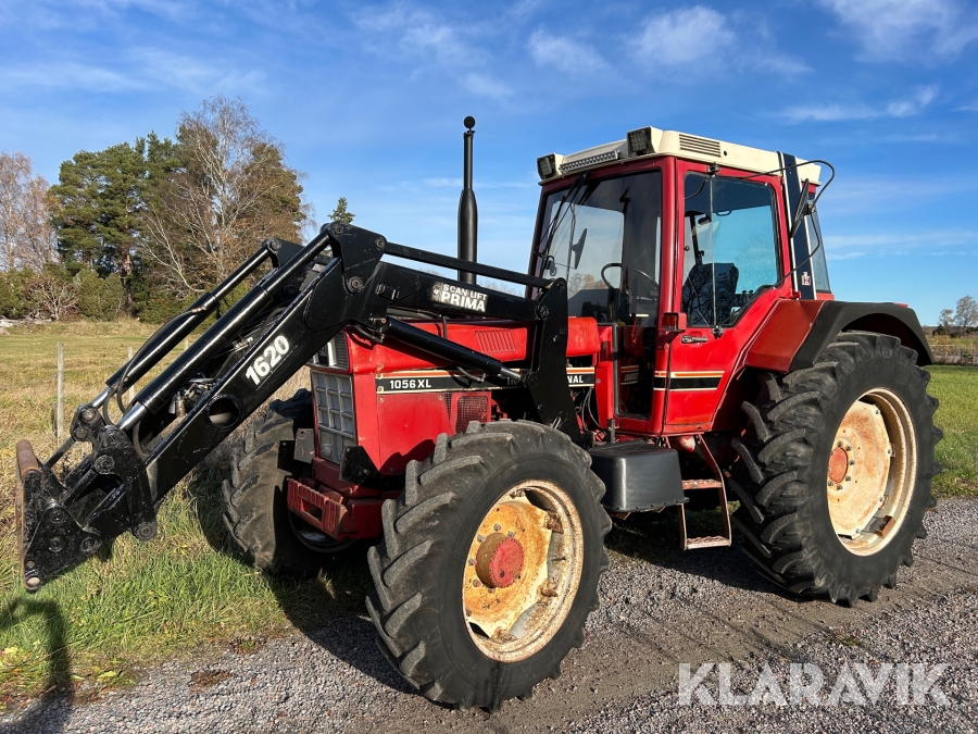 Traktor Case IH 1056 XL