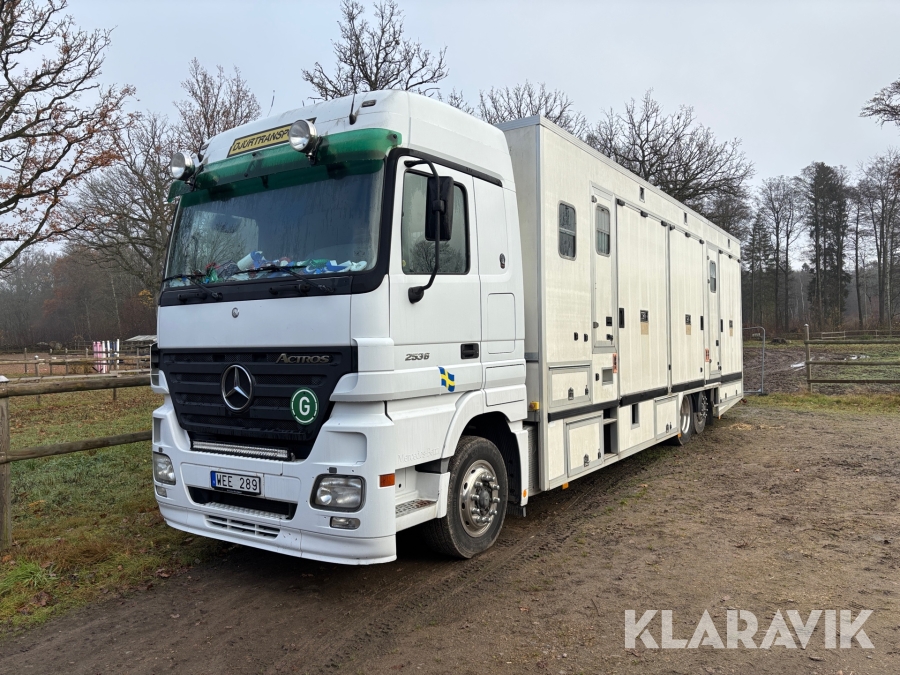 Hästlastbil Mercedes-Benz Actros 2536