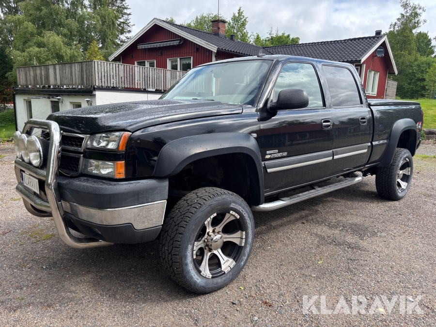 Pickup Chevrolet Silverado 2500 HD 6.6 Di 360hk