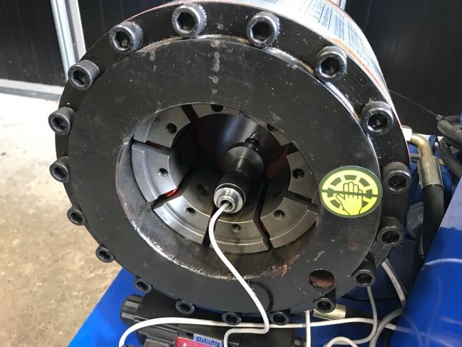 Hydraulisk slangpress, kap och skalare