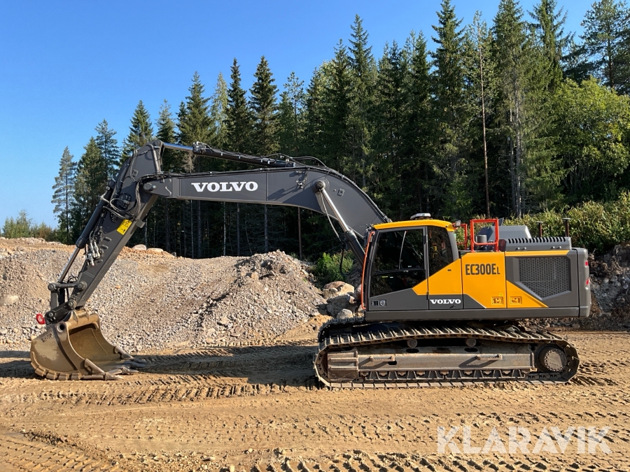 Grävmaskin Volvo EC300EL med tiltrotator och två skopor 