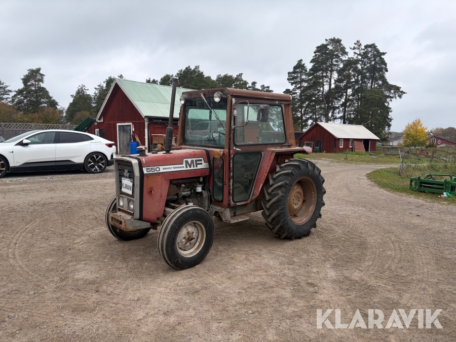 Veterantraktor Massey Ferguson 550