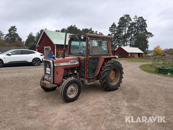 Veterantraktor Massey Ferguson 550