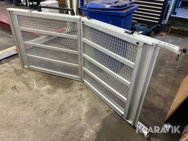 Handikappsramp U-lift aluminium vikbar