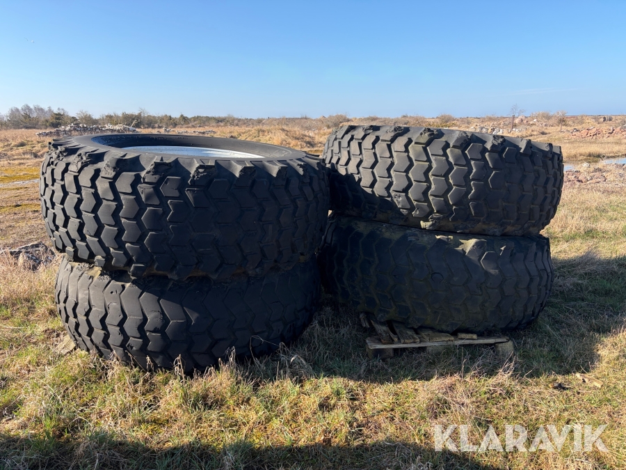 Entreprenaddäck på fälg Nokian 580/65B34 4 st