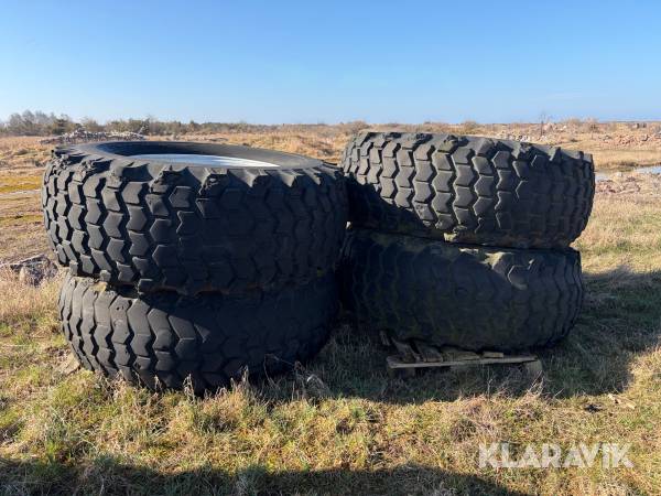 Entreprenaddäck på fälg Nokian 580/65B34 4 st