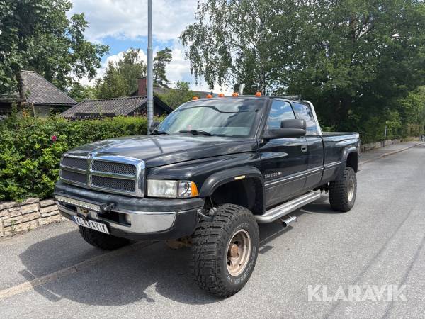 Pickup Dodge Ram 2500 V10
