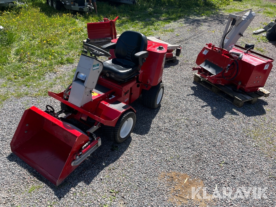 Gräsklippare Ventrac 3200 med tillbehör