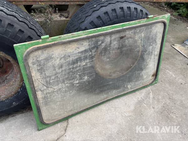 Dörr till John Deere