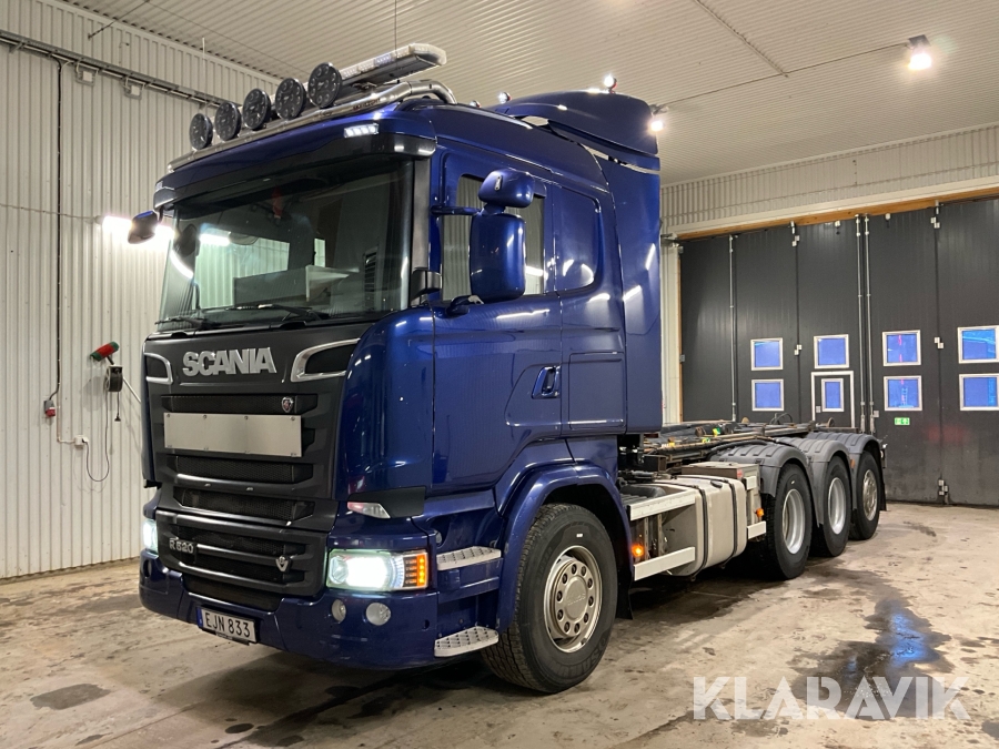 Snabblåsbil Scania R520 Tridem med Lastväxlare
