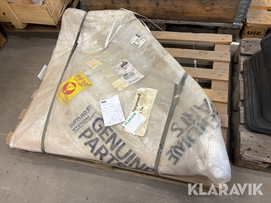 Sidolucka till grävmaskin Hyundai passar till R145CR-9A