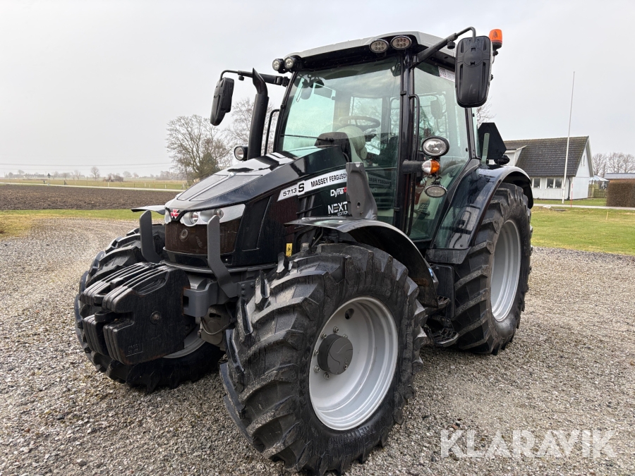 Traktor Massey Ferguson 5713S