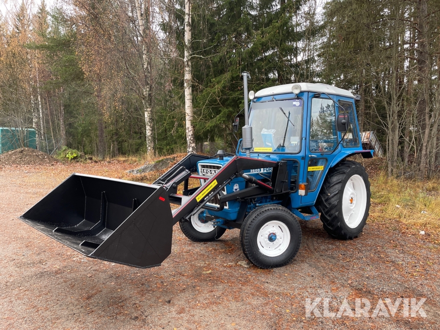 Traktor Ford 3600 med lastare