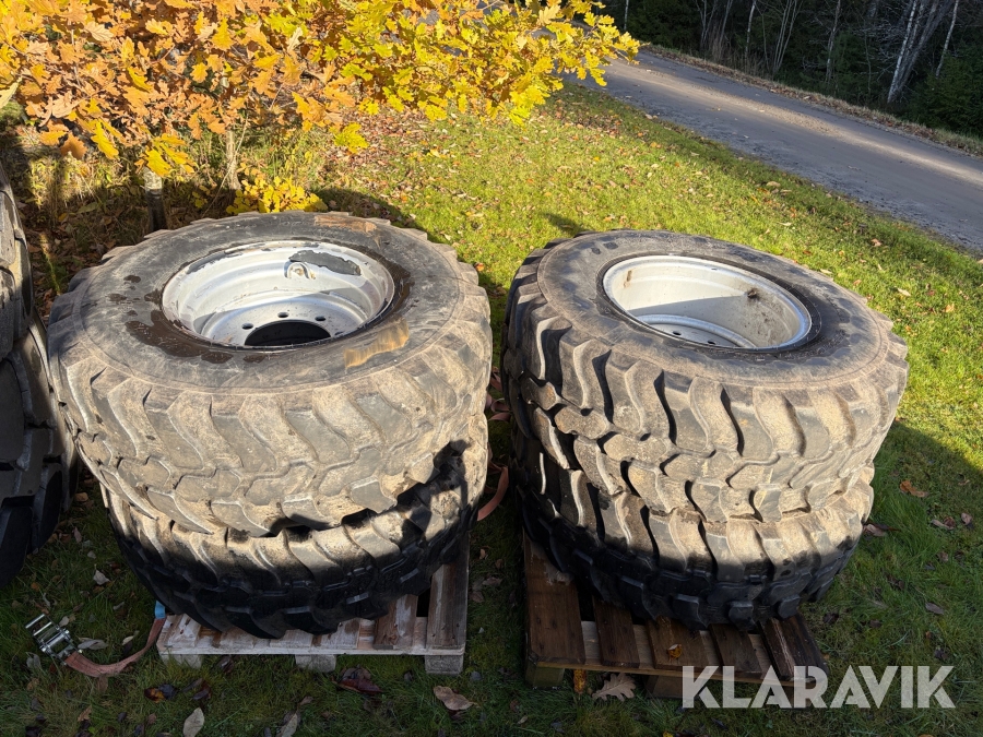 Entreprenadhjul Dunlop SP T9 405/ 70 R20 4 st