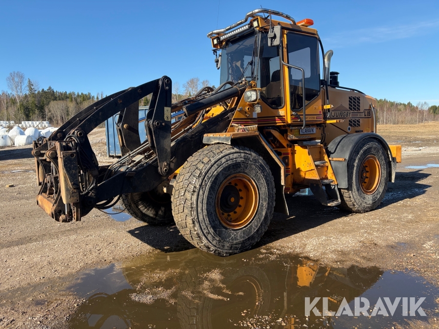 Hjullastare Ljungby Maskin L15 med Våg och Skevfäste