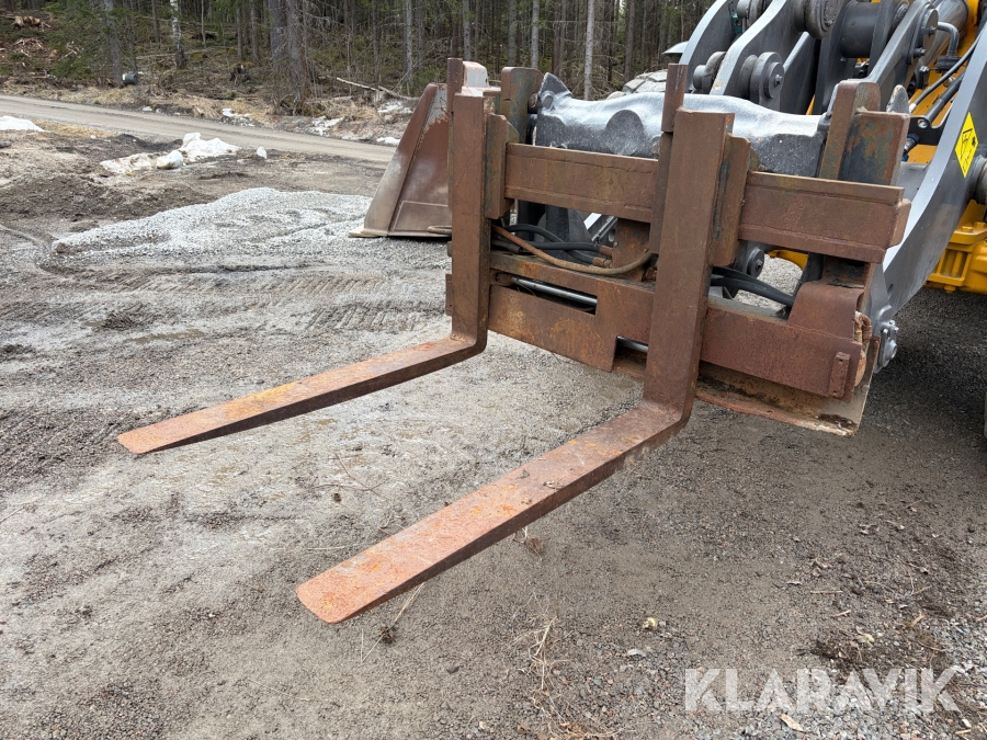 Hydrauliska pallgafflar med Stora BM-fäste