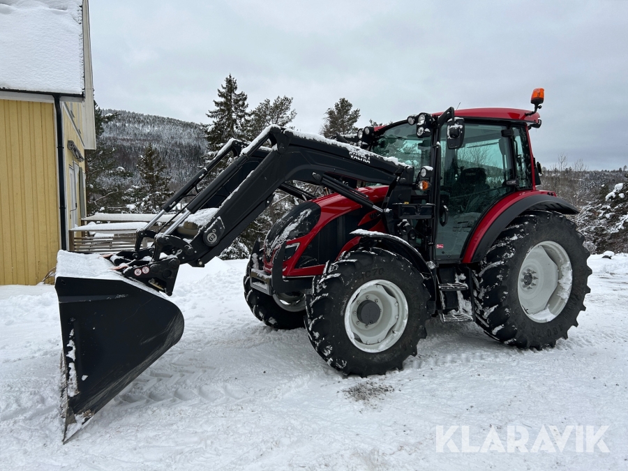 Traktor Valtra A94 med lastare
