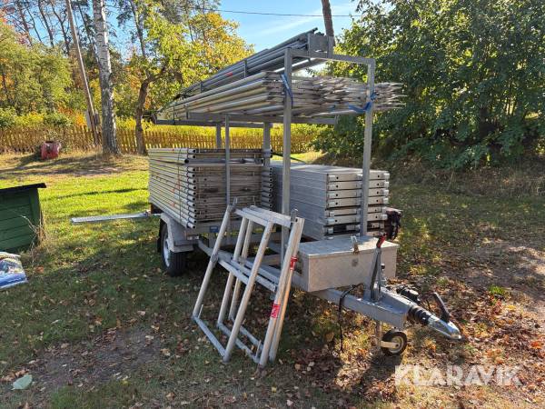 Ställningstrailer Nordic Car Trailer 1300 ställningsvagn med Altrad ställningar