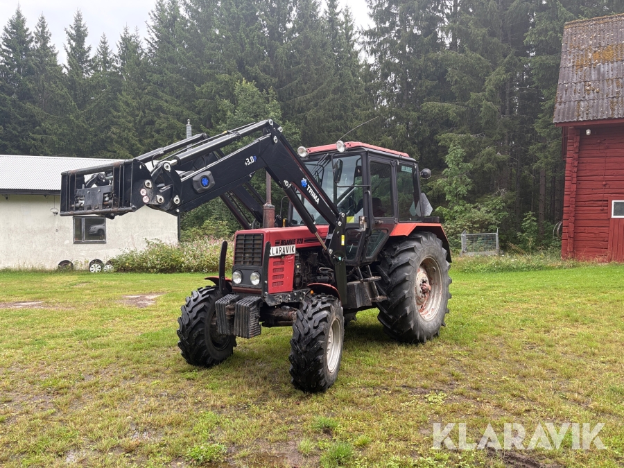 Traktor Belarus MT3-820 med frontlastare