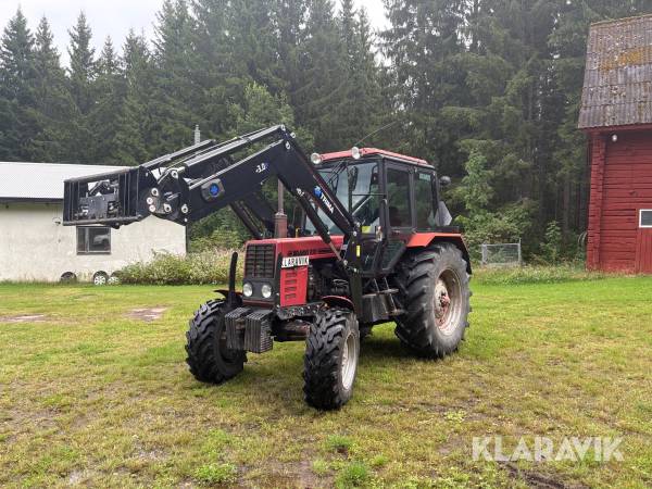 Traktor Belarus MT3-820 med frontlastare
