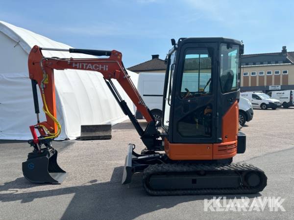 Grävmaskin Hitachi ZX26U-6  CR med redskap