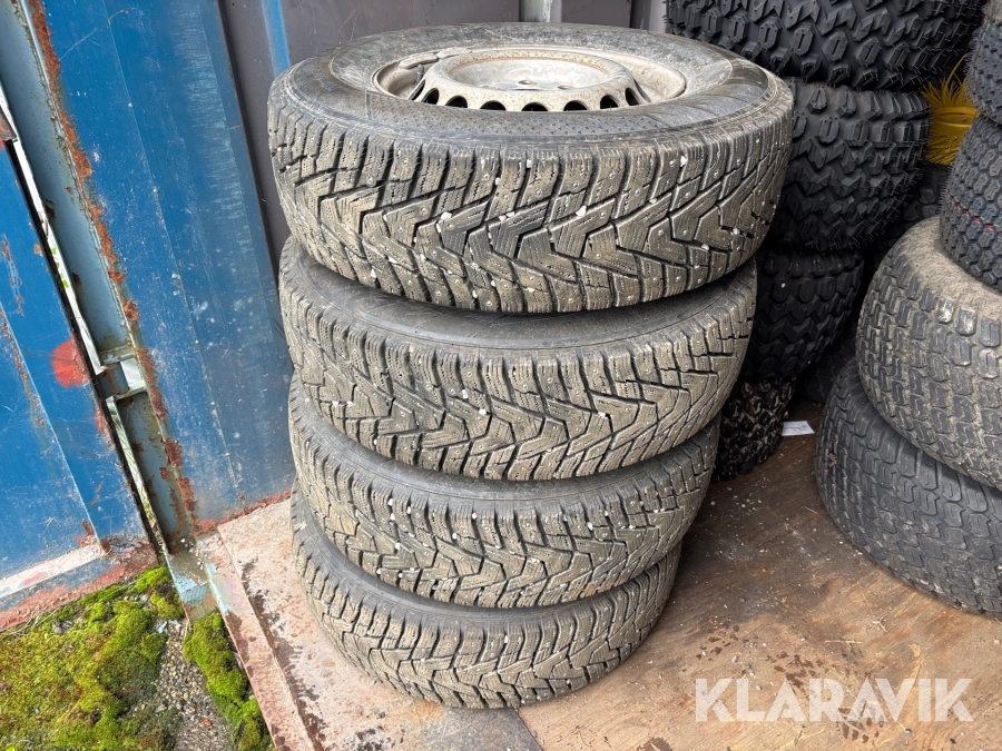 Dubbdäck Hankook Winter i pike 225/75R16