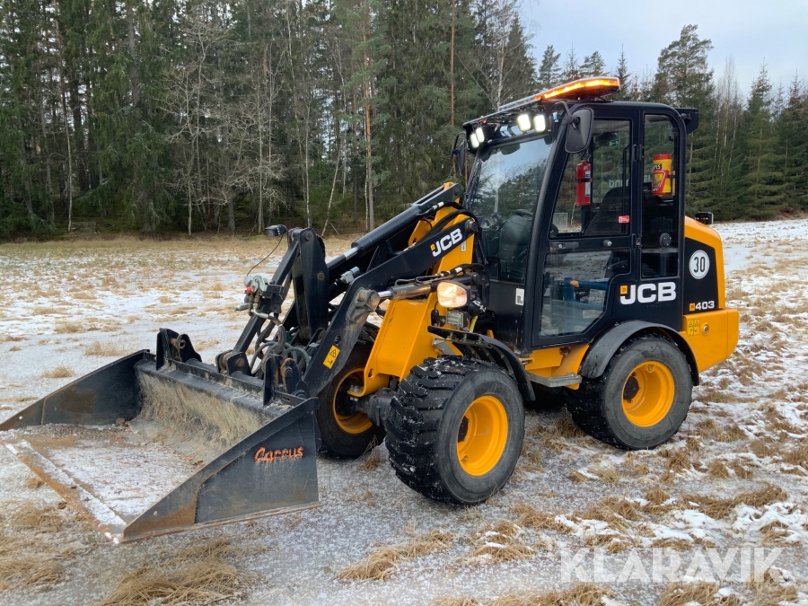Lastmaskin JCB 403 med 15st redskap
