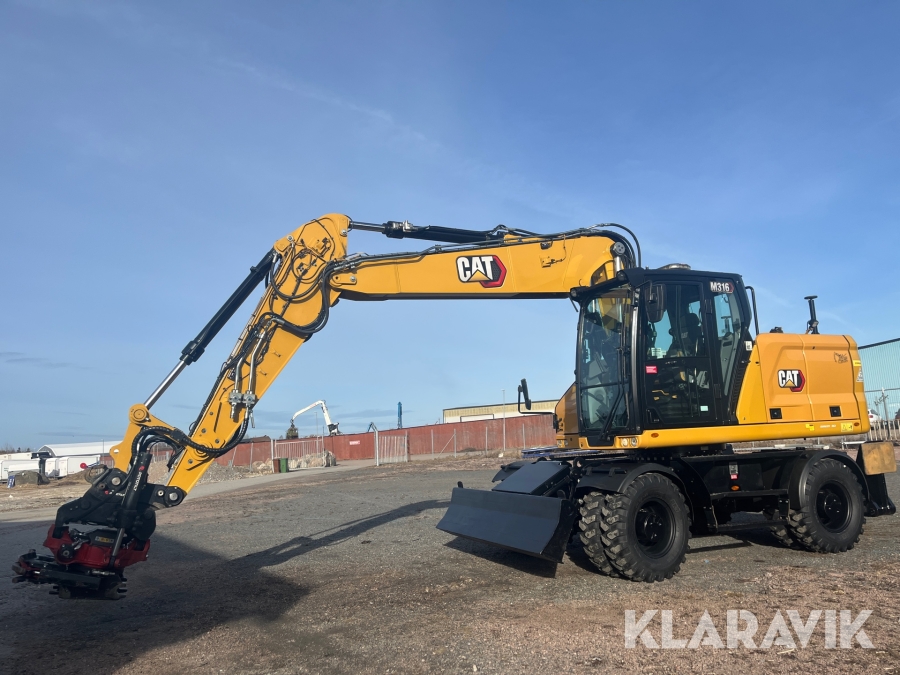Hjulgrävare CAT M316 Next Generation med tippvagn och redskap & Makin 3-D