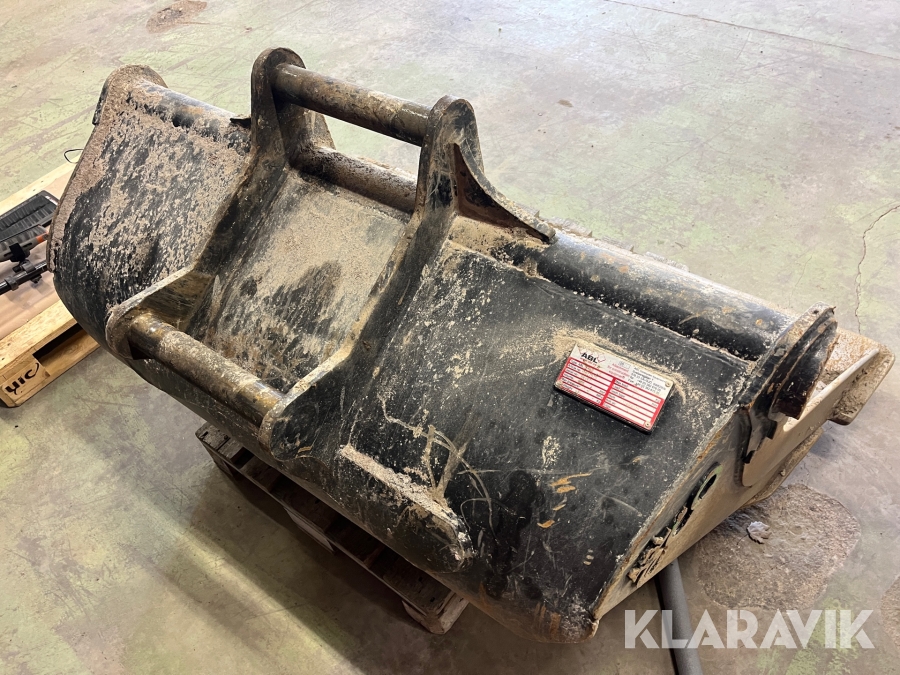 Hjulgrävare CAT M316 Next Generation med tippvagn och redskap & Makin 3-D