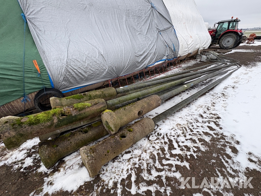 Belysningsstolpar med fundament