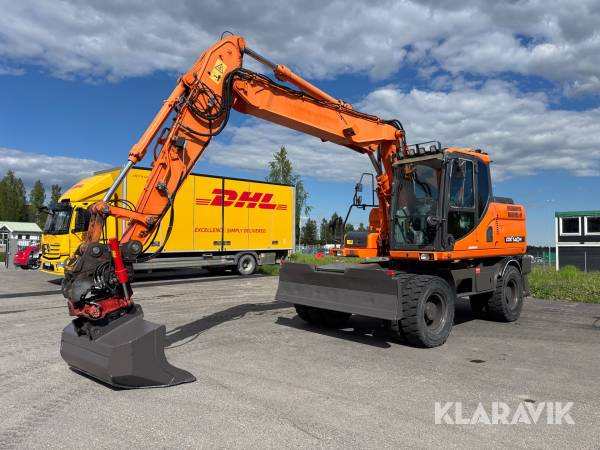 Grävmaskin Doosan 140W med Vagn, Tiltrotator & 2 skopor