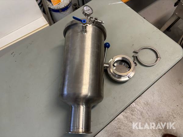 Humlebomb Well&Wealth AB 1st