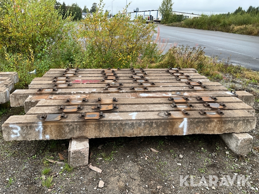 Järnvägsslipers i betong 13 st