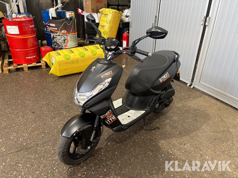 Moped Peugeot Street Zone 2-takt