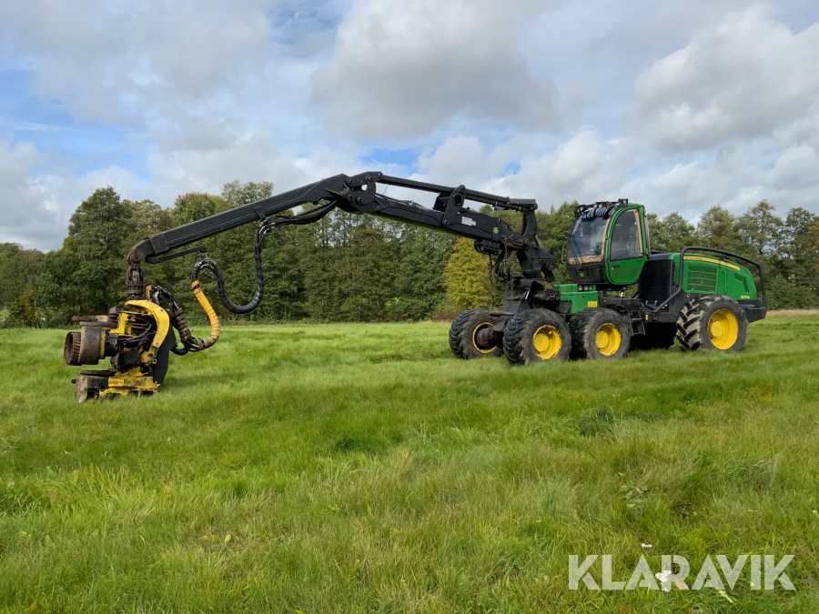 Skördare John Deere 1270 E