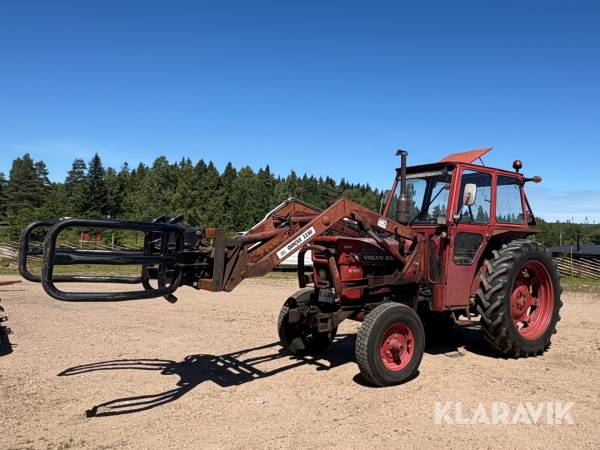 Traktor Volvo BM T 430 med 5st redskap