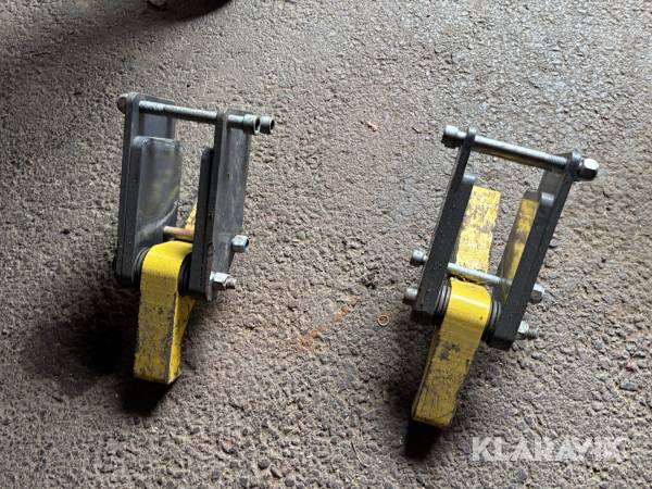 Skiljestöttor John Deere 1010G 2 st
