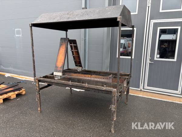 Specialbyggd laxgrill Neals