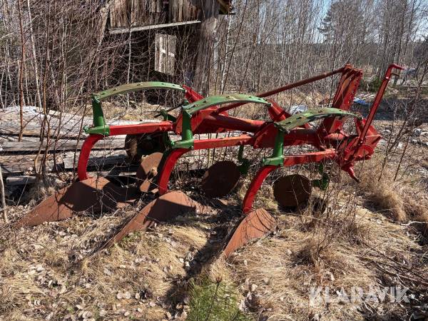 Plog 3-skärig Kverneland