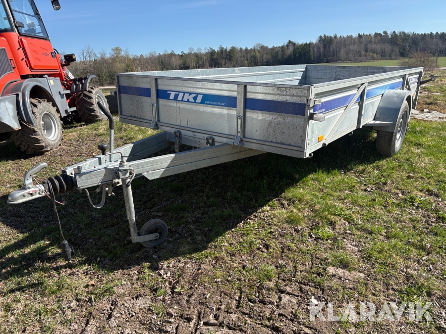 Personbilssläp Tiki med tipp