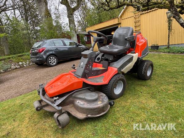 Åkgräsklippare Husqvarna R422T AWD