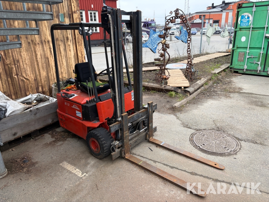 Truck Linde E12