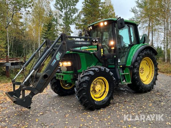 Traktor John Deere 6220 med lastare