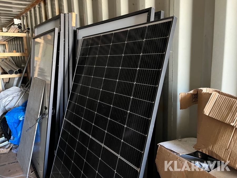 Solceller med optimiser och växelriktare ca 30 st