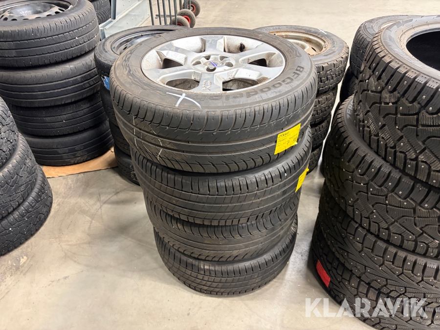 Kompletta hjul BFGoodrich 235/55R17 4st
